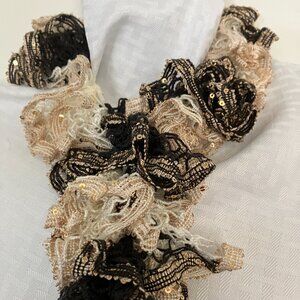 ❤️Sashay Sparkle Frilly Scarf Cream and Black❤️